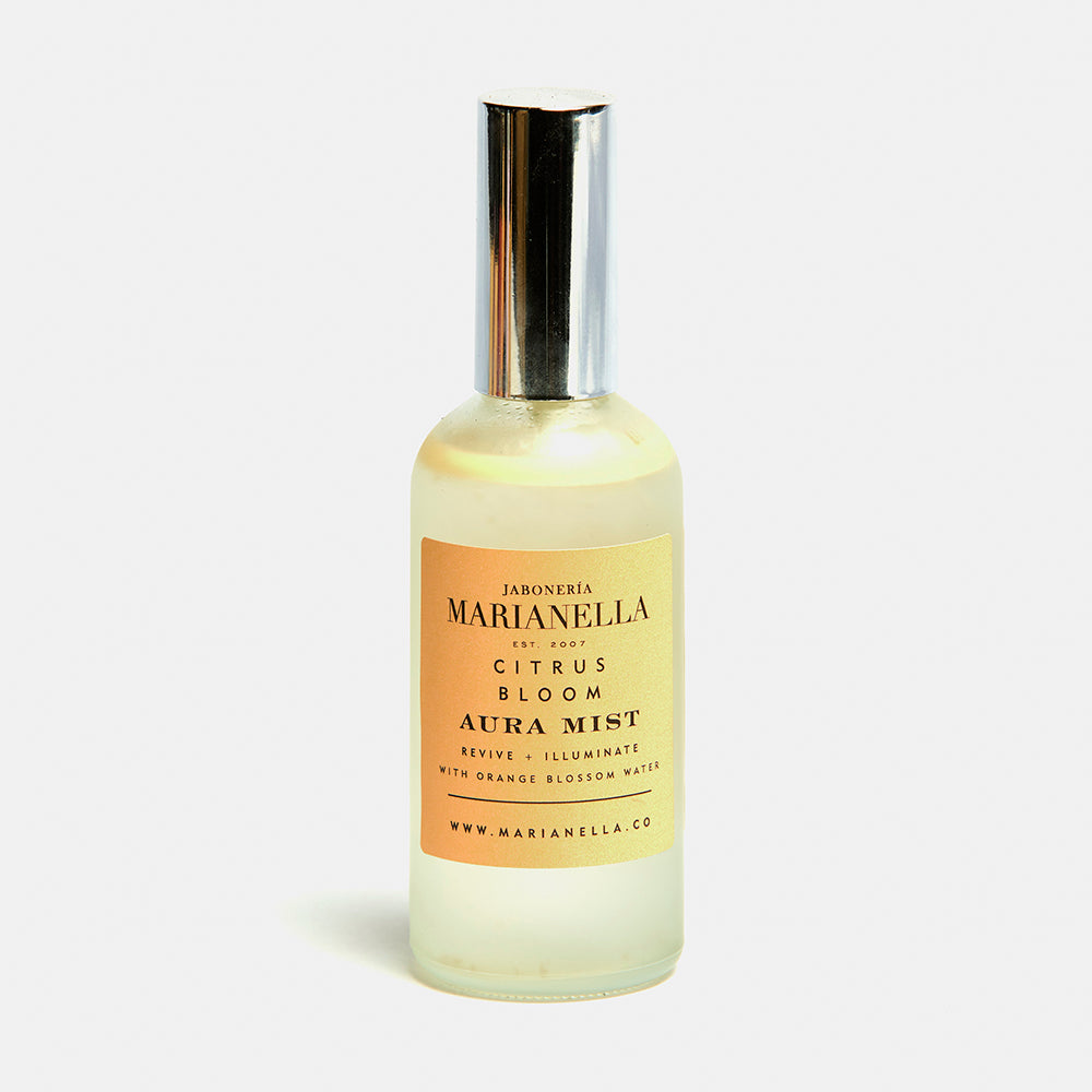 Tónico facial con niebla de pétalos de rosa